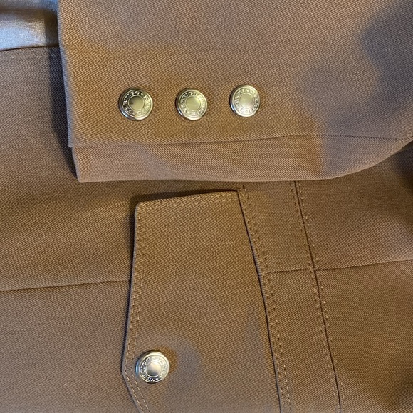 V horseman blazer/ riding coat. Silk lined, gorgeous snap buttons & II stitching - Picture 9 of 9